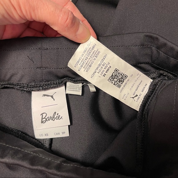 3pc. PUMA X BARBIE 50 Zip Jacket/Leggings/Tank Top - Picture 13 of 16